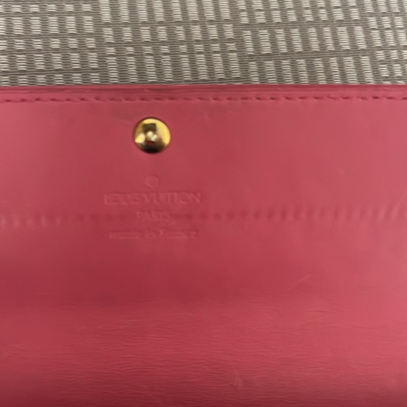 Louis Vuitton Sarah coral pink  Vernise Wallet- stunning - - Picture 7 of 8